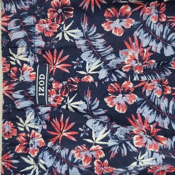 *NWT* IZOD Men's Tropical Floral Pajama Sleepwear Shorts, size Small - Picture 4 of 5